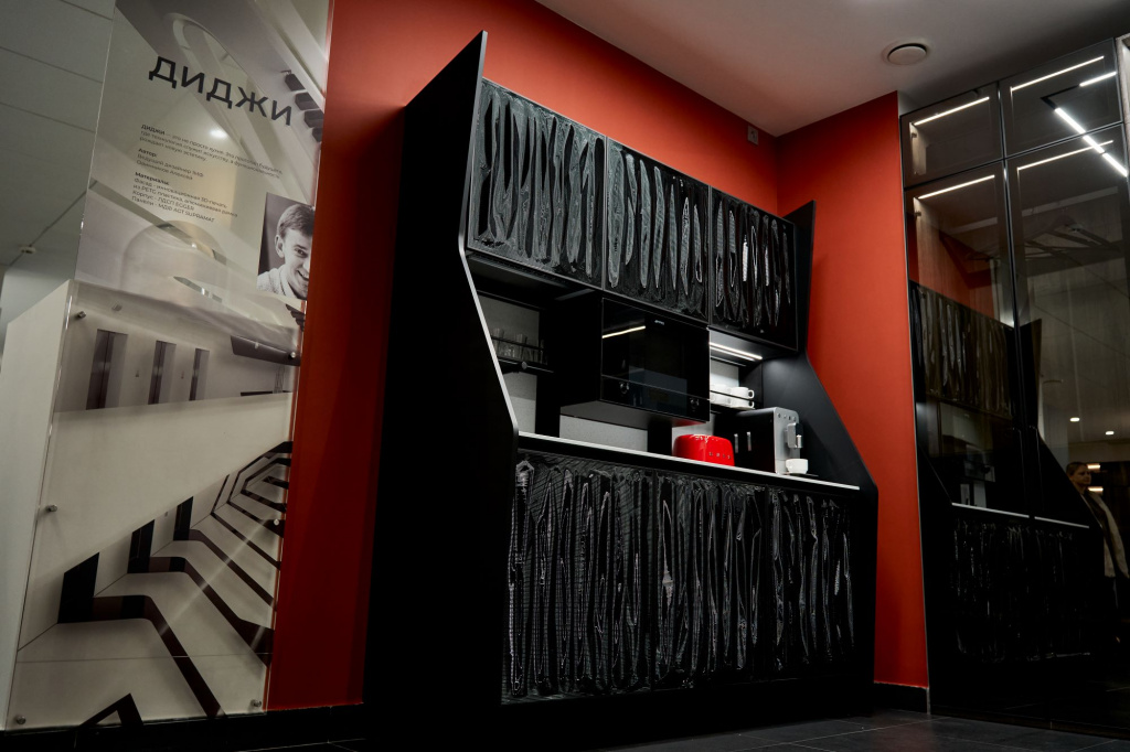 Кухня с напечатанными на принтере фасадами